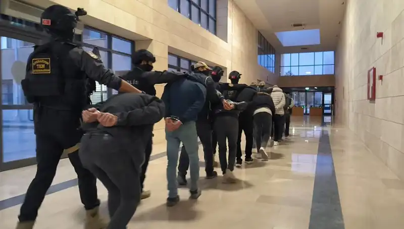 47 İl genelinde DAEŞ'e Yönelik Dev Operasyon: 298 Şüpheli Yakalandı!