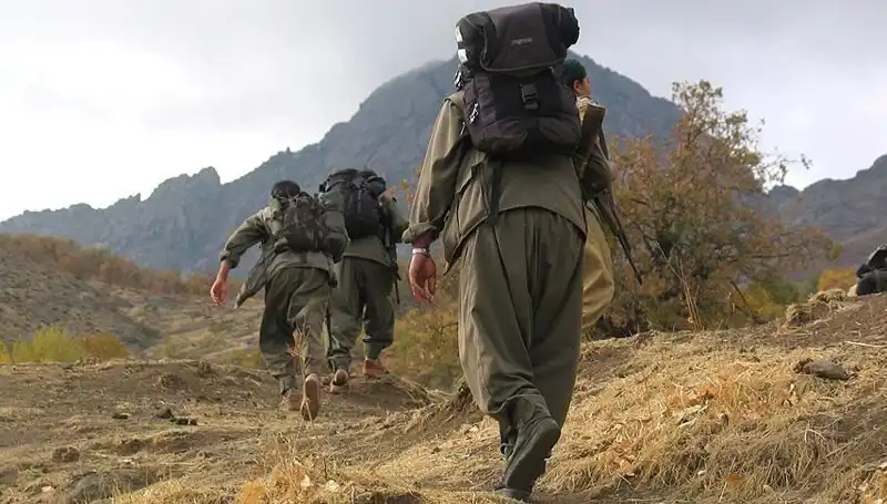 PKK’nın Fesih Kararı: Savaş mı Barış mı, Türkiye Nereye Gidiyor?
