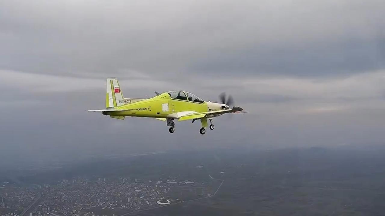 HÜRKUŞ 2, İlk Uçuşunu Başarıyla Gerçekleştirdi