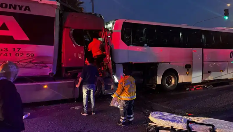 Dört Araçlı Zincirleme Kaza: Trajik Olayda Bir Kişi Hayatını Kaybetti