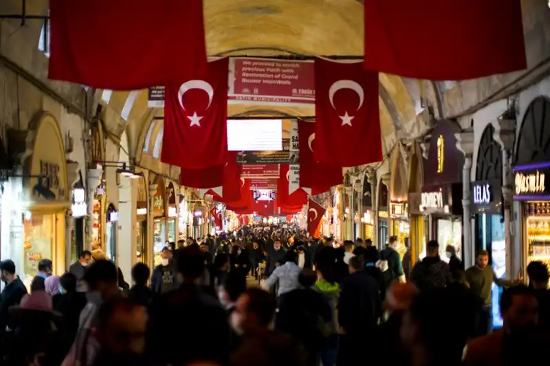 Kapalıçarşı'da 100 Milyon Liralık Suç Ağı: Koruma ve Lüks Buluşmalar!