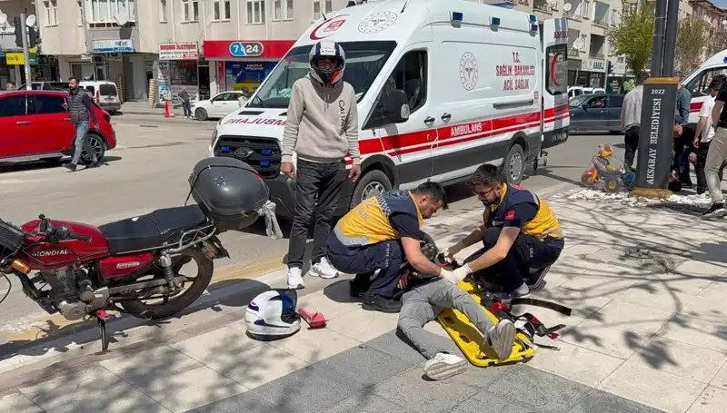 Aksaray'da Korkunç Motosiklet Kazası: İki Yaralı!