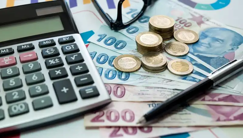 Asgari Ücrette Zam Tartışmaları Devam Ediyor: İş Dünyası İkiye Bölünmüş Durumda!