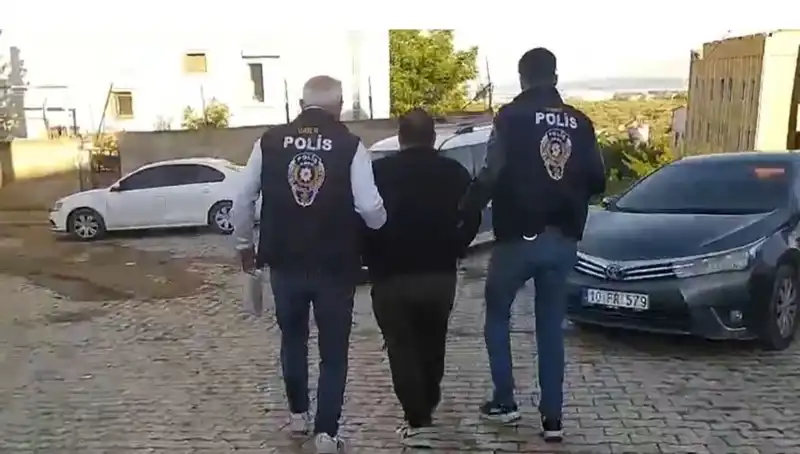 Balıkesir'de Dolandırıcılık Operasyonunda 4 Kişi Tutuklandı: Olayın Ayrıntıları Şok Edici!
