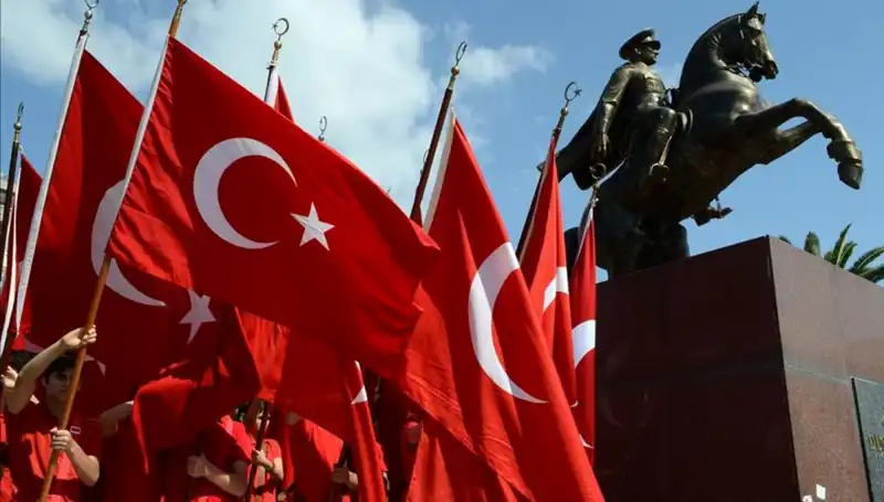 2025 İstanbul'da 19 Mayıs İçin Hayal Gibi Bir Konser Takvimi!