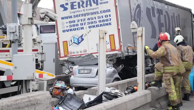 Bayram Tatilinde Yaşanan Trafik Kazalarında 72 Can Kaybı: Detaylar İçin Okuyun!