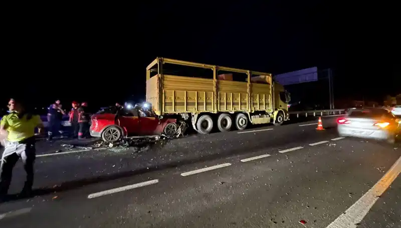 Kamyona Ok Gibi Saplanan Fırlatma Aygıtı Kaza Anını Şok Etti