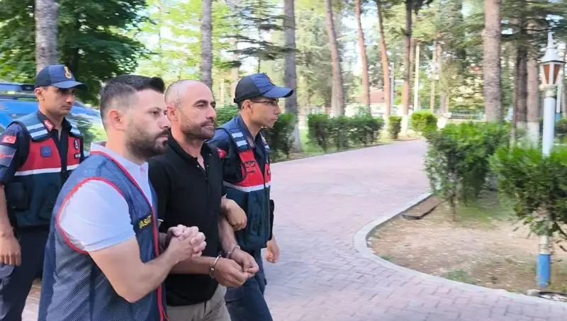 Hırsızlık Çetesi Çökerildi: 140 Kez Suç İşleyen 4 Şüpheli!