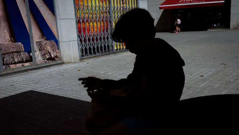 Zengin Ülkede Fakir Çocukların Dramı: Gerçek Hikayeler