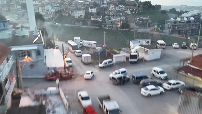 İzmir'de gündemi sarsan operasyon: 99 baskın, 133 gözaltı!