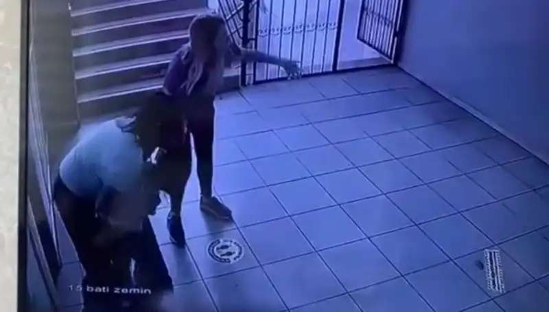 Öğretmenden Etkileyici Hamle: Heimlich Manevrası ile Hayat Kurtarma Anı
