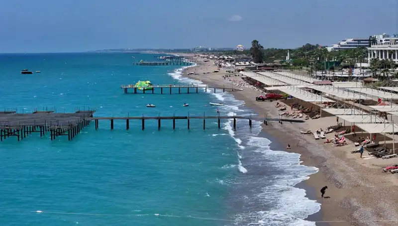 Antalya Sahillerinde Güneşli Hava Yoğunluğu Tüm Yaz Boyunca Devam Edecek