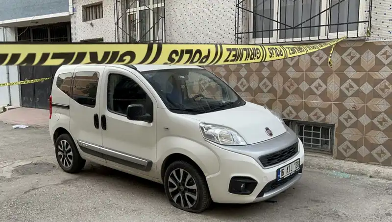 Bursa'da Silahlı Saldırı: Yaralı ve Olay Yeri Merak Konusu Oldu