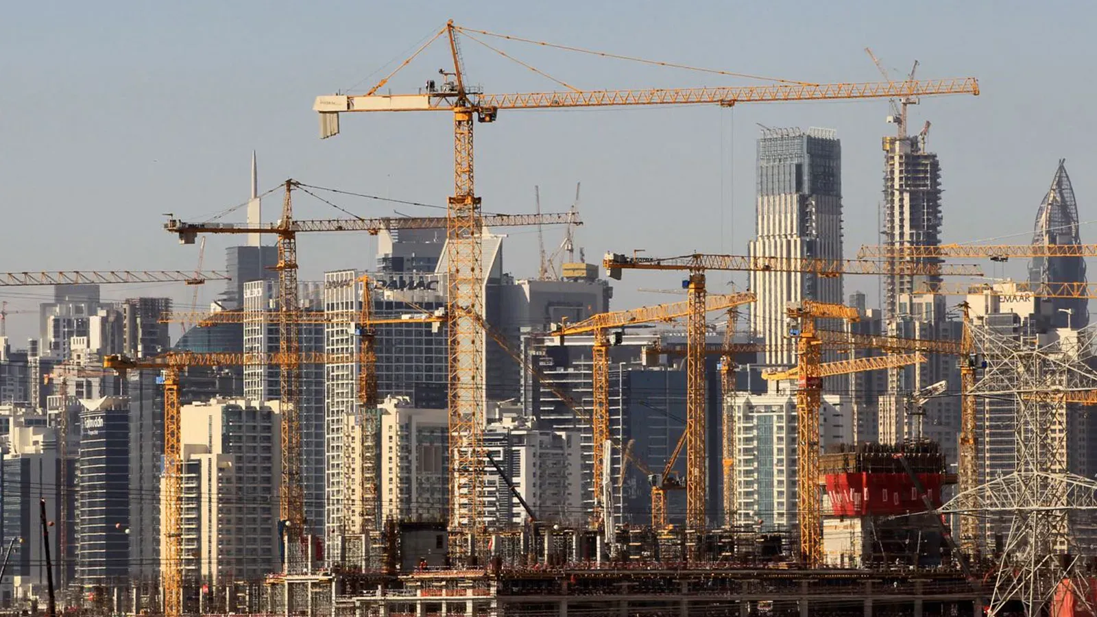 Emlak Yatırımcıları KKTC, Dubai ve Karadağ’a Yöneliyor: Neden Tercih Ediliyor?