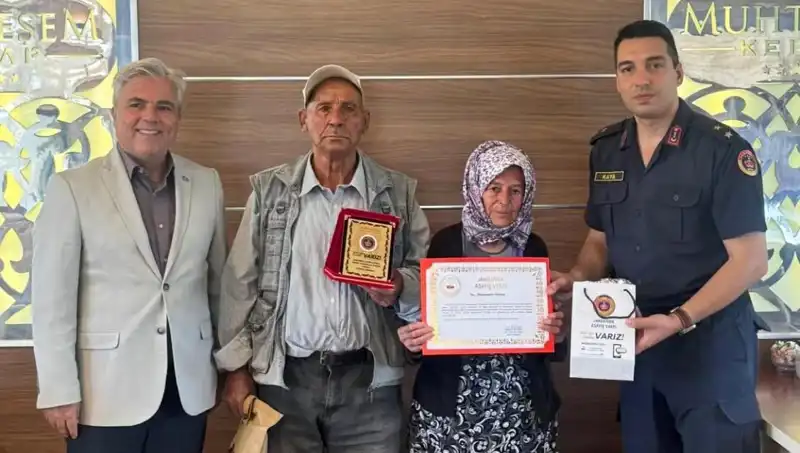 Tek Evlerini Jandarmaya Bağışlayan Ailenin Duygulandıran Hikayesi