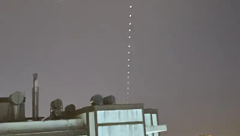 Adana Gökyüzünü Aydınlatan Starlink: Geceye Düşen Işık Şöleni