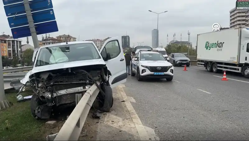 Otoyolda Yürek Hoplatan Kaza: Araç Bariyere Saplandı, Hayat Kurtaran Detaylar Ortaya Çıktı