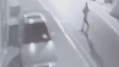 Sokak Ortasında El Yapımı Patlayıcı Patladı: Şehirde Panik Anları Yaşandı