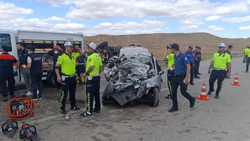 Yozgat'ta Cadde Üzerinde Meydana Gelen Feci Kaza: 3 Can Gidecek Saniyeler Yeterli Oldu