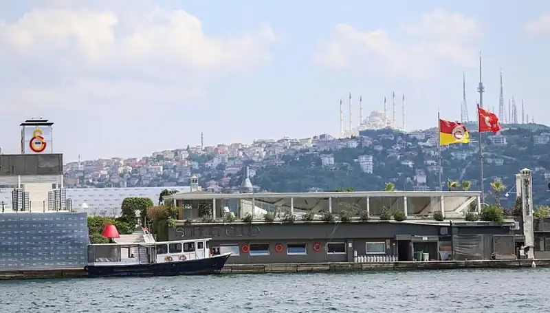 15 Yıl Sonra Dava Sonuçlandı: 2. Abdülhamid'in Mirasçıları Galatasaray Adası'nı Talep Etti