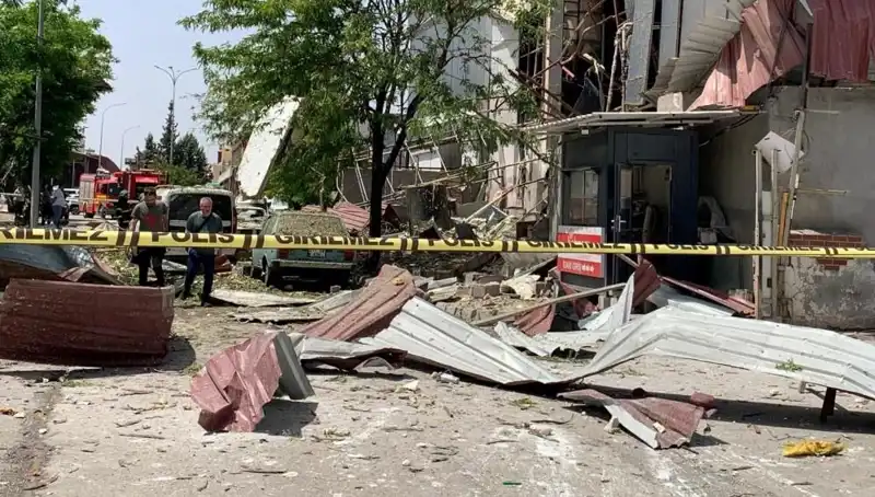 Gaziantep'te Fabrikada Meydana Gelen Patlama, Yaralılar ve Olayın Sebepleri