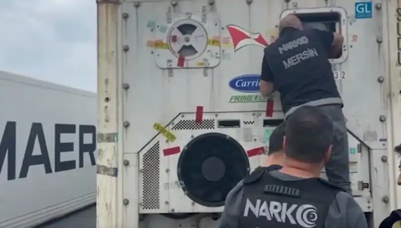 Mersin'de Uyuşturucu Operasyonu: Güçlü Bir Ağ Çözüldü