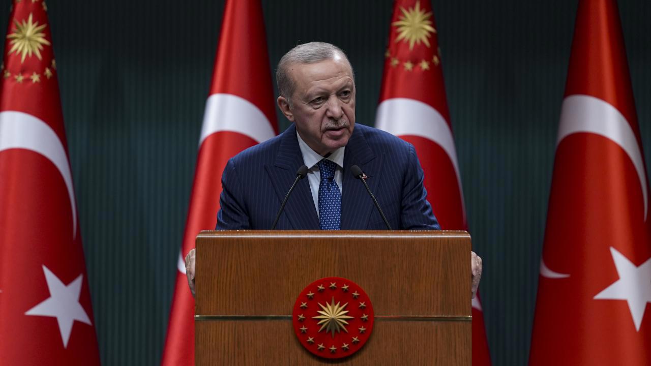 Cumhurbaşkanı Erdoğan, Depremzedelerin Yardımına İlişkin Açıklamalarda Bulundu