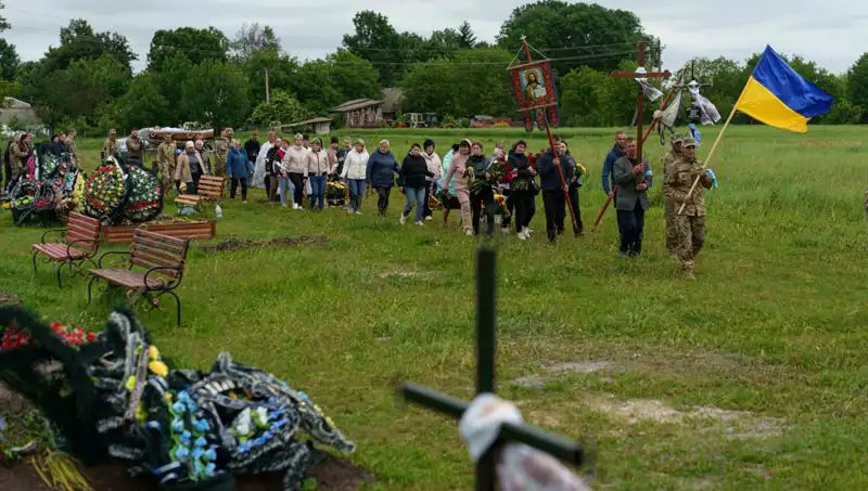 Ukrayna'da Savaşan İngiliz Askerin Hayatını Kaybetmesi Uluslararası Gündemde