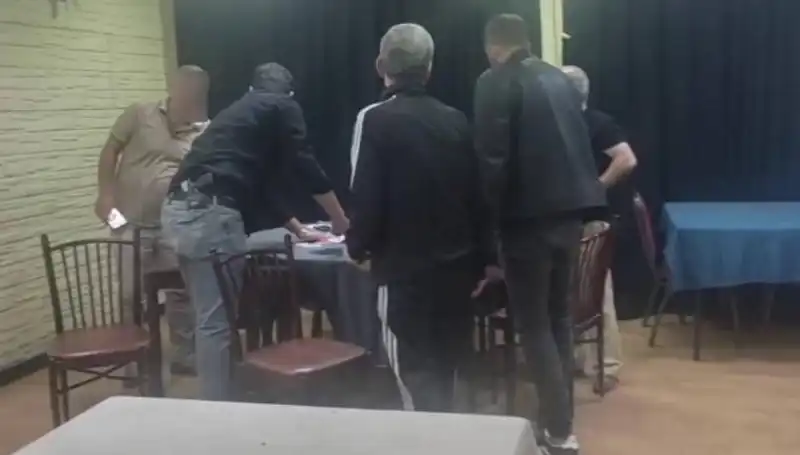 Kumar Oynarken Yakalanan Adamın Savunması Herkesi Şaşkına Çevirdi!