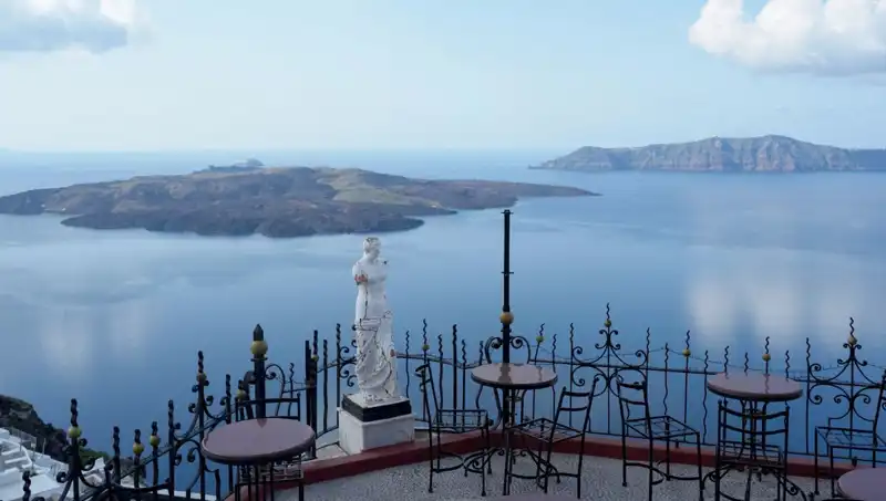 Santorini'de Felaket Senaryosu: Ada Sulara Gömülme Tehlikesiyle Karşı Karşıya