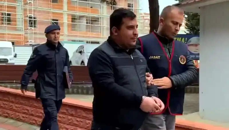 Kırklareli'nde 410 Suçtan Aranan Zanlı Kıskıvrak Yakalandı