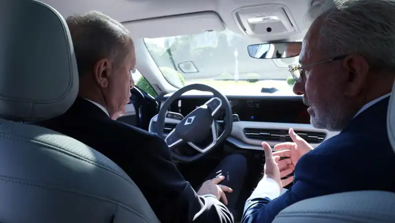 Erdoğan, Togg’un Yeni Modelini Tanıttı: Türkiye'nin Elektrikli Araç Devrimi Başlıyor!