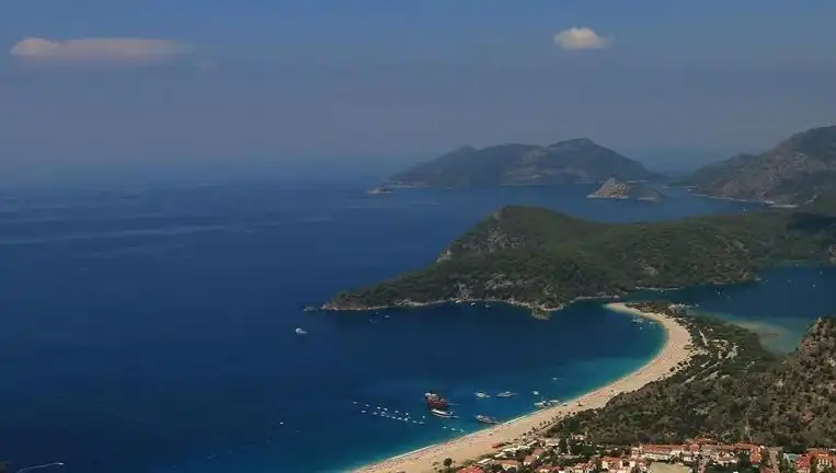 Atina'da Deniz Planlama Krizi: Tepkiler Çığ Gibi Büyüyor