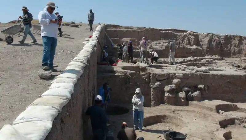 Oylum Höyük Kazıları: Sıcak Havaya Rağmen Tarihin Peşinde Koşuyoruz!
