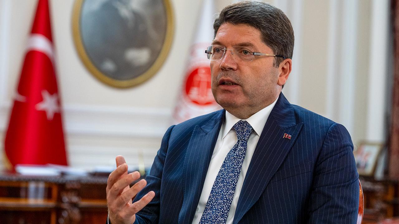 Bakan Tunç'tan Yargı Mensuplarına Destek!