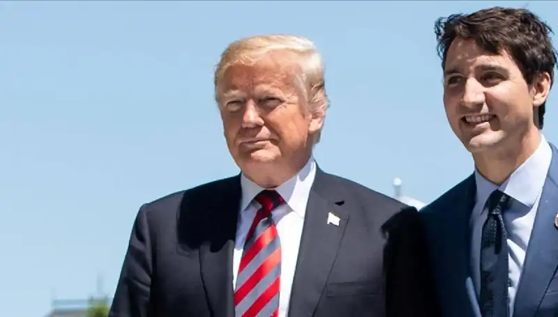 Trump'ın Kanada'yı Tehdit Ederek Yüzde 35 Vergi Uygulaması Planı