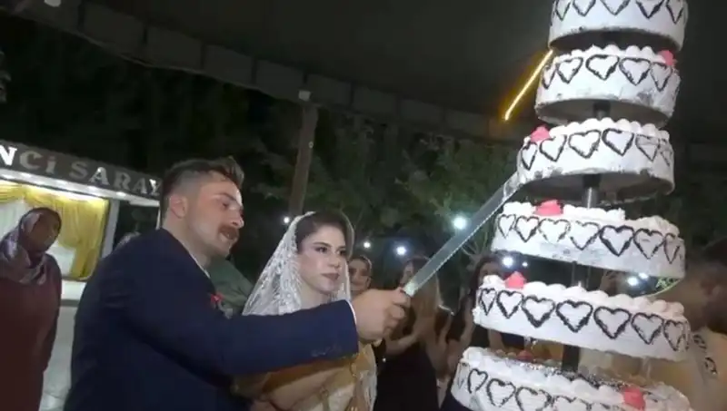 Düğün Kutlaması Kabusa Dönüşünce Hastaneye Koştu: Şok Edici Olay!