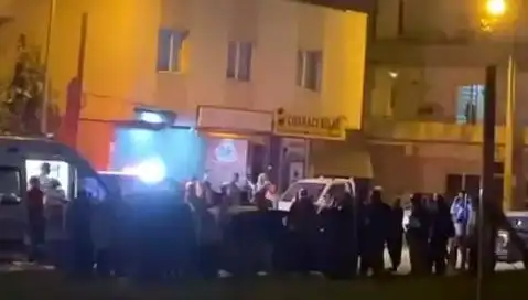 Mahalledeki Trafik Tartışması Kızıştı, Yerel Halk Da Sesini Yükseltti!