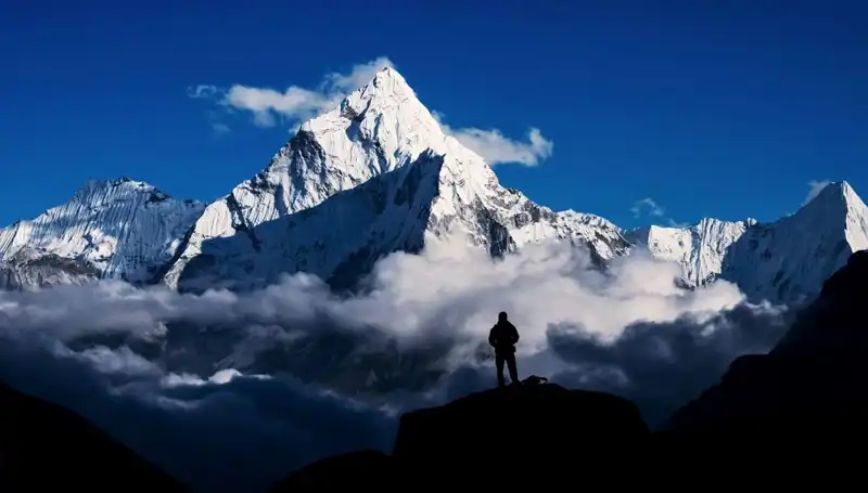 Everest Dağı’nda İlk Kez Deneniyor: Tırmanış Deneyimi Nasıl Değişecek?