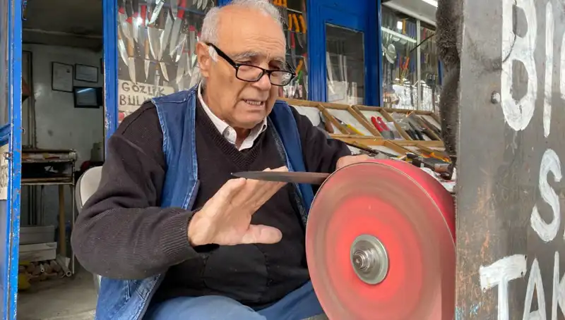 81 Yaşındaki Erhan Amca İçin Meslek Artık Keyif Haline Geldi