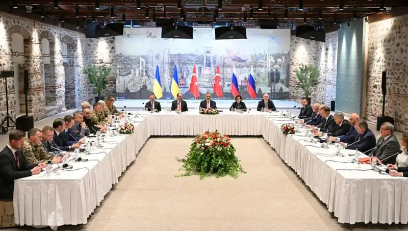 İstanbul’da Barış Zirvesi: Rus Heyeti Türkiye’de Barış İçin Görüşmelerde Bulundu