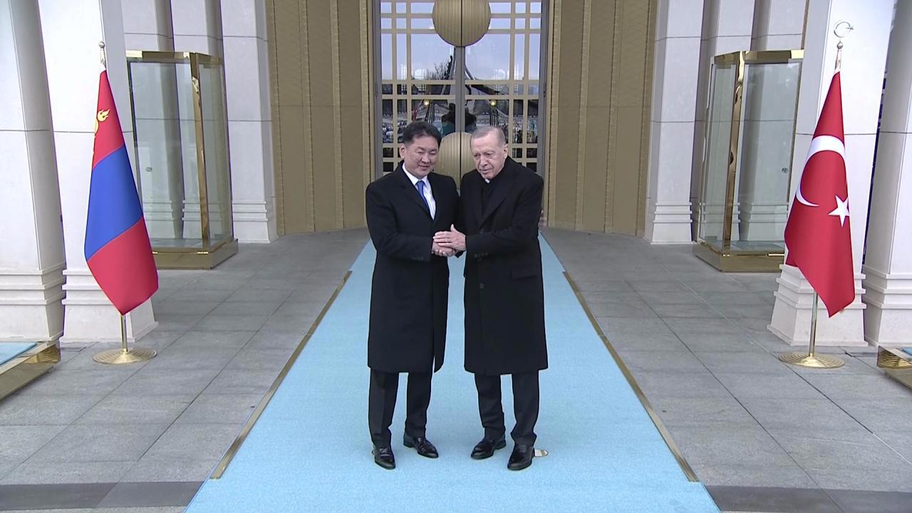 Moğolistan Cumhurbaşkanı Ukhnaa Ankara'daydı