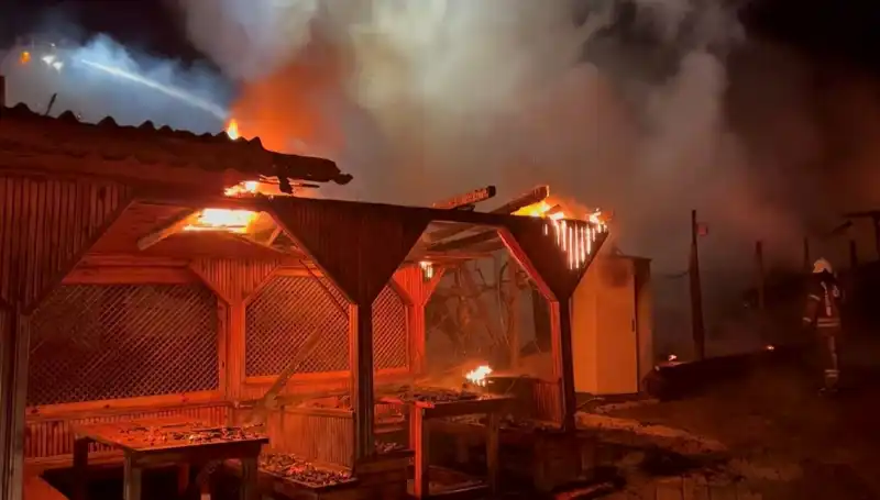 Şile’de Altı Gözleme Restoranı Alev Alev Yandı: Yangının Sebebi Ne Oldu?