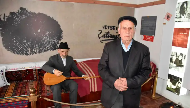 Aşık Veysel'in Bilinmeyen Yüzü: Hayatına Dair Şaşırtıcı Gerçekler