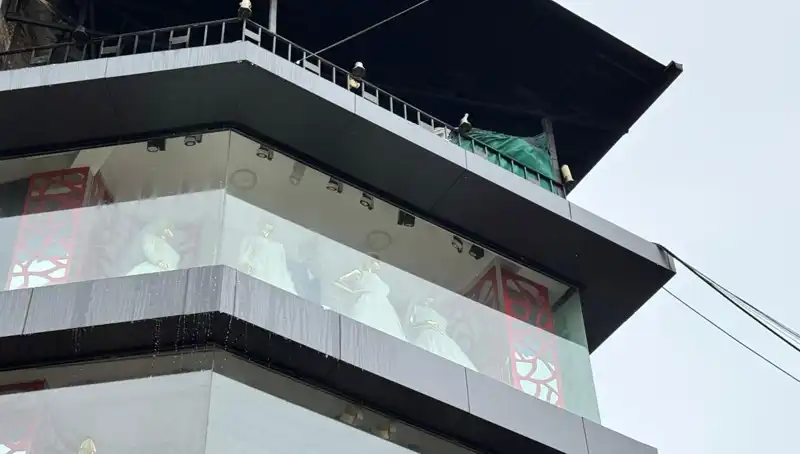Giyim Mağazasında Korkutan Yangın: Detaylar ve İlk Bilgiler