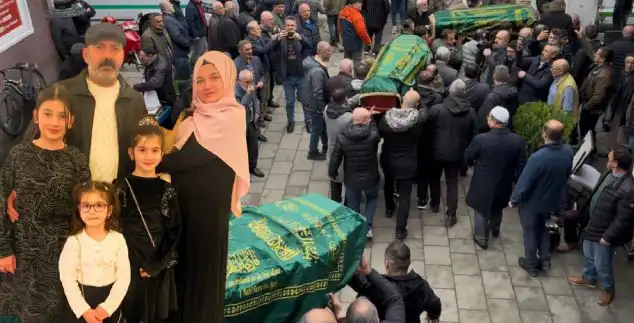 Rize, Strasbourg'da Hayatını Kaybeden Kız Kardeşlere Duygusal Bir Veda Töreni Gerçekleştirdi