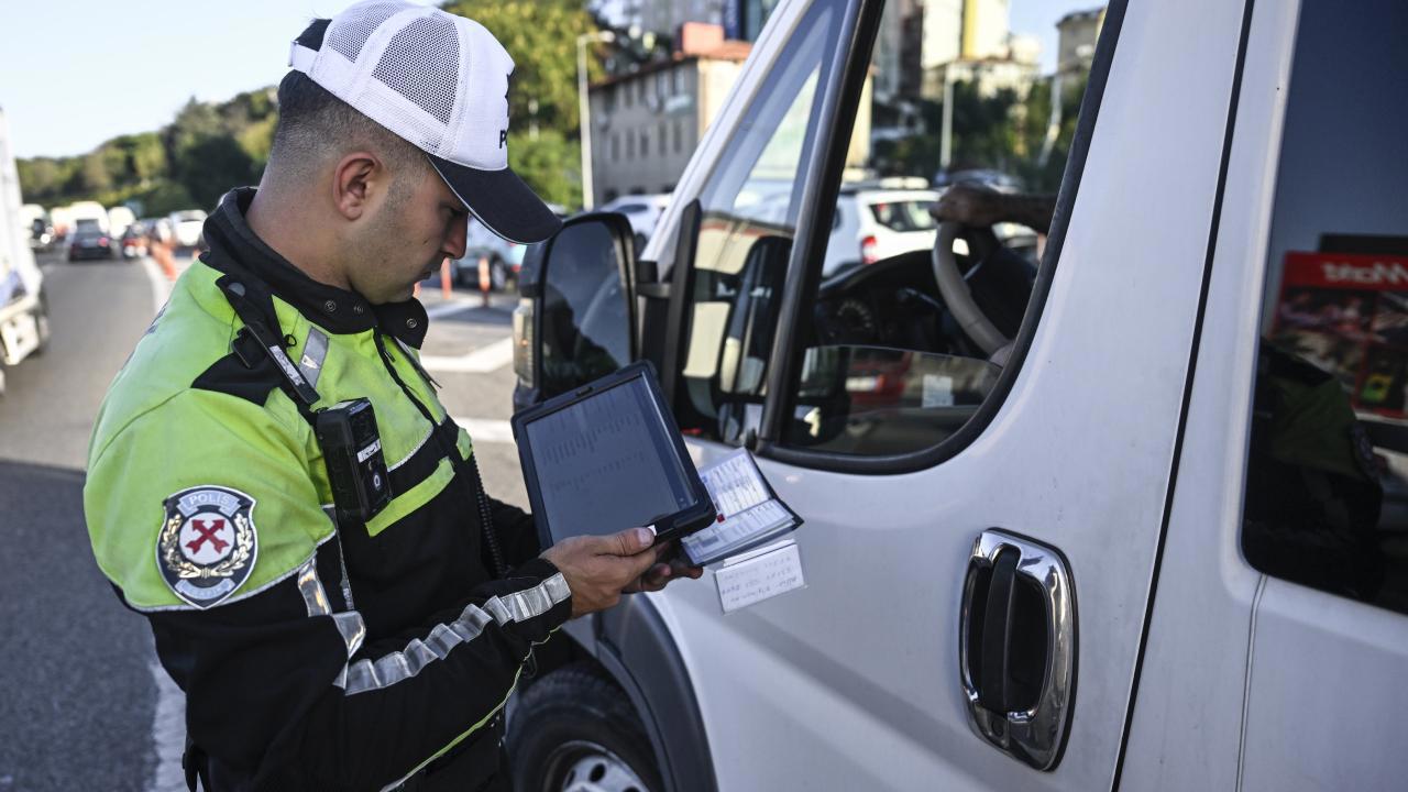 Okul Servislerine Şiddetli Denetim Uygulandı