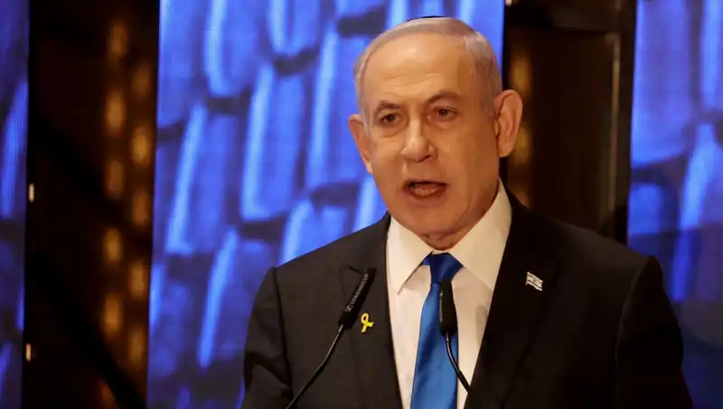 Macron'a "Canın cehenneme" Diyen Netanyahu'nun Oğluna Savunma Geldi