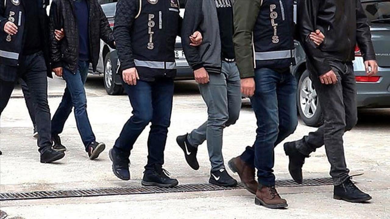 Türkiye çapında FETÖ operasyonu: 71 kişi gözaltında