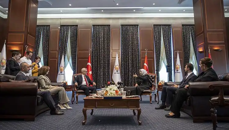 AK Parti Bayramlaşma Programı Açıklandı: CHP’nin Yer Almaması Dikkat Çekiyor